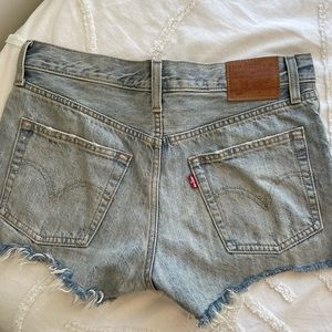 Light blue 501 Levi jean shorts
